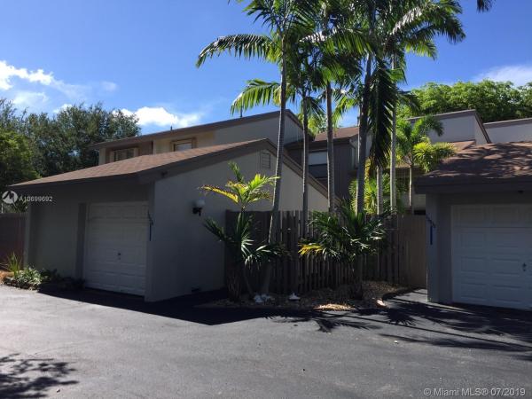Sabal Chase, 10504 SW 112th Ave, Kendall, Florida 33176, image 2