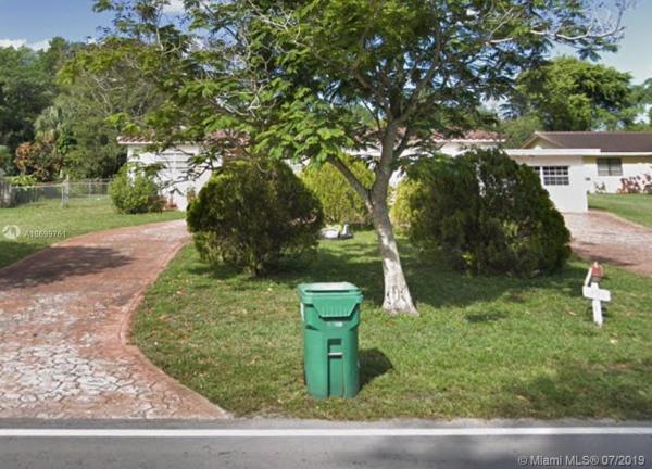 Biscayne Gardens, 13538 N Miami Ave, Golden Glades, Florida 33168, image 2