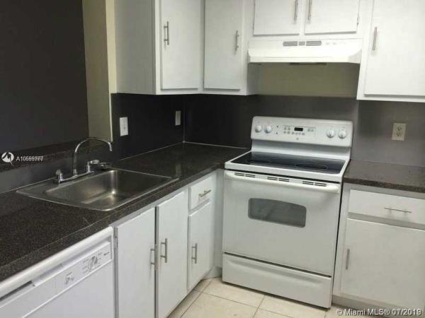 Lakeshore At University Park, 8620 N Sherman Cir #207, Miramar, Florida 33025, image 2