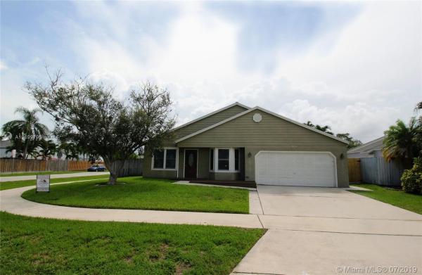 Honey Lake Family Homes, 950 SW 135th Way, Davie, Florida 33325, image 2