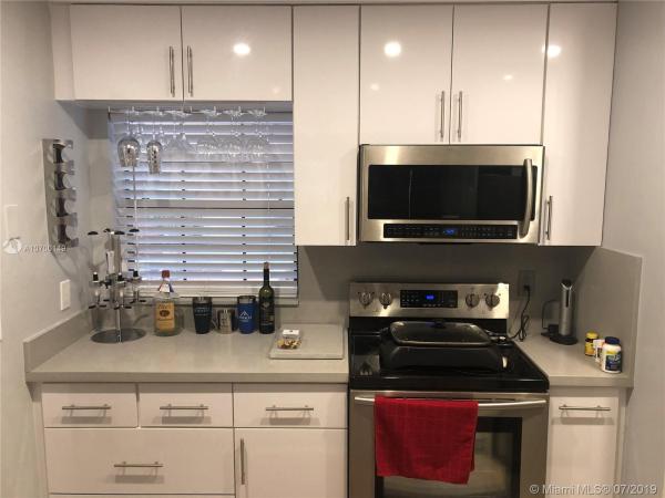 The Provinces Of Pierpointe At Pembroke Lakes, 11737 NW 11th St, Pembroke Pines, Florida 33026, image 2