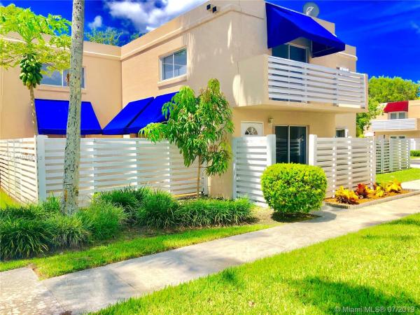 Arbor Courts, 14361 SW 97th Ln #14361, The Hammocks, Florida 33186, image 2