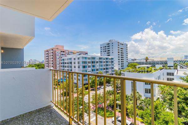 James Central Towers, 245 18th St #701, Miami Beach, Florida 33139, image 2