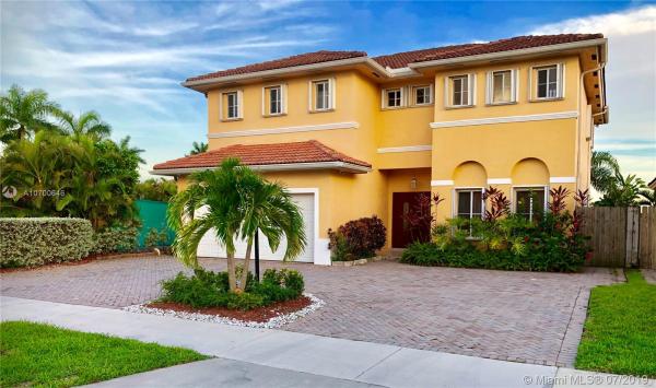 Twin Lake Shores West, 13230 SW 136th Ter, Three Lakes, Florida 33186, image 2