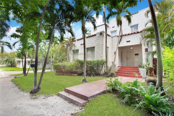 Biltmore, 4400 NE 1st Ave, Miami, Florida 33137, image 2