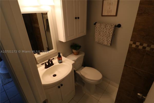 West Gardens Village, 660 W Park Dr #1-106, Fountainebleau, Florida 33172, image 2