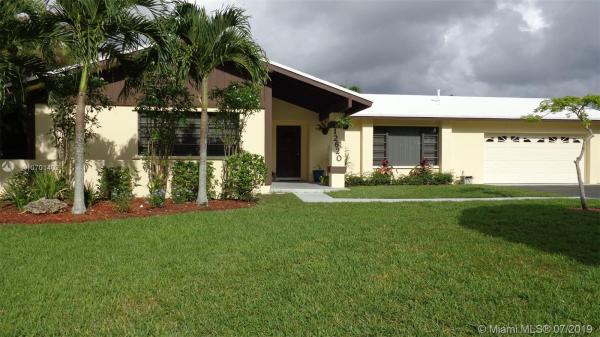 Pine Shore, 12620 SW 112th Ave, Kendall, Florida 33176, image 2