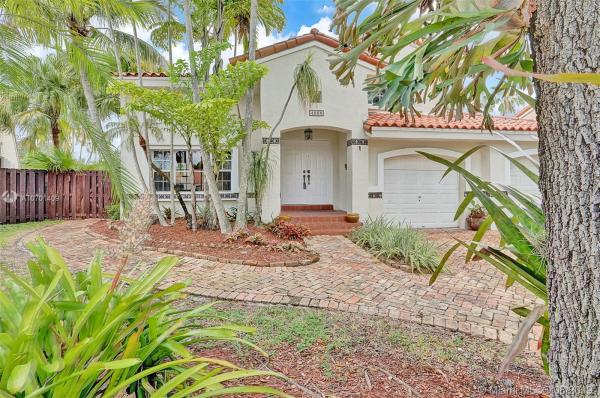 Park Isle At Lakes Of The Meadow, 4230 SW 149th Ct, Kendall West, Florida 33185, image 2