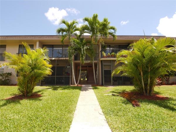 Holiday Park, 5779 Washington St #N-21, Hollywood, Florida 33023, image 2