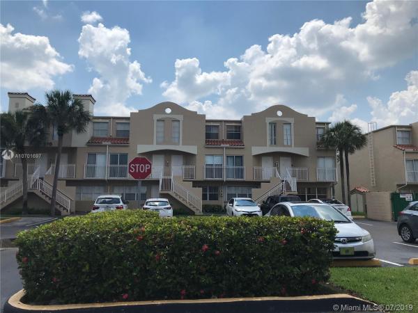 Coral Pointe Townhomes, 510 NW 86th Pl #12-110, Fountainebleau, Florida 33126, image 2