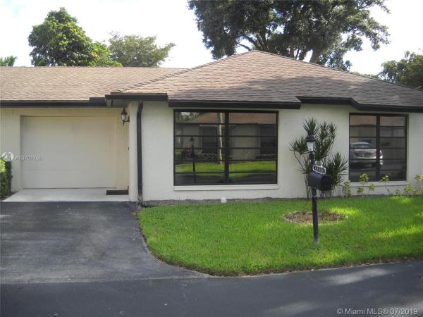 Greentree Villas, 4754 Greentree Dr #B, Boynton Beach, Florida 33436, image 2