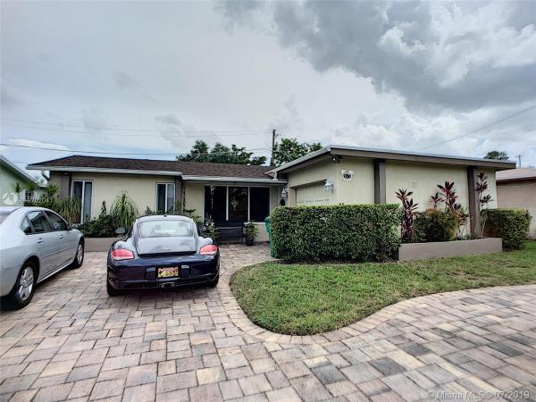 The Knolls, 8760 S Bermuda Dr, Miramar, Florida 33025, image 2
