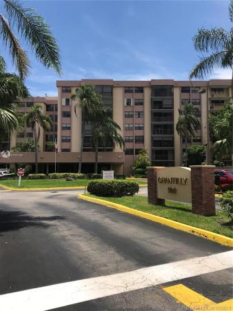 Chantilly, 900 NE 195th St #618, Ives Estates, Florida 33179, image 2