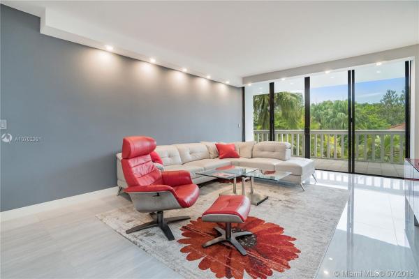 Hamptons West, 20281 E Country Club Dr #311, Aventura, Florida 33180, image 2