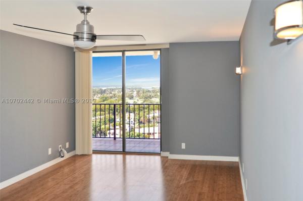 Oceanfront Plaza, 2625 Collins Ave #1609, Miami Beach, Florida 33140, image 2