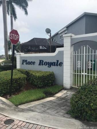 Place Royale, 14213 SW 96th Ter #14213, The Hammocks, Florida 33186, image 2