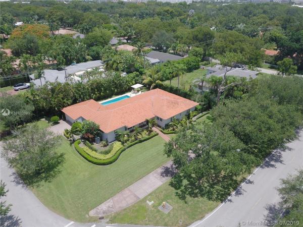 University Estates, 6420 Maynada St, Coral Gables, Florida 33146, image 2