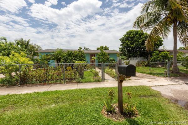 21st Century Homes, 30420 SW 156th Ave, Leisure City, Florida 33033, image 2