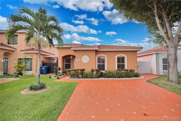 Spanish Lakes, 7946 NW 199th Ter, Hialeah, Florida 33015, image 2