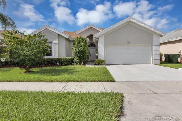 North Gate, 2390 SE 7th Pl, Homestead, Florida 33033, image 2