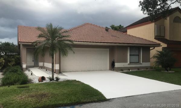 Mayfair At Jacaranda, 1861 NW 96th Ave, Plantation, Florida 33322, image 2