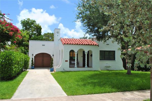 Granada Groves, 917 Granada Groves Ct, Coral Gables, Florida 33134, image 2