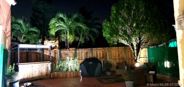 Lake Pointe, 12689 NW 10th Way, Tamiami, Florida 33182, image 2