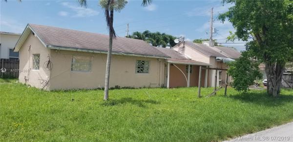 Coral Villas, 2842 SW 64th Ave, Coral Terrace, Florida 33155, image 2