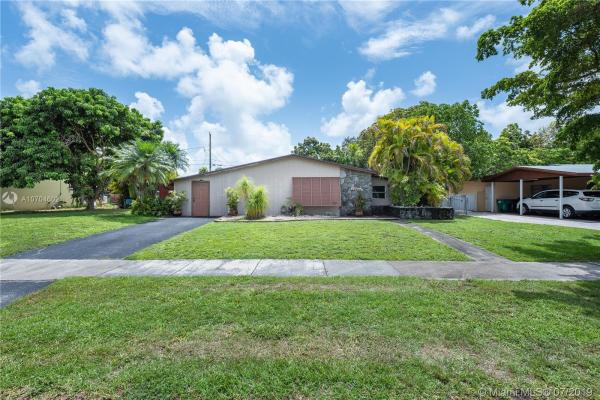 Palmetto Country Club Estates, 15801 SW 99th Pl, Palmetto Estates, Florida 33157, image 2