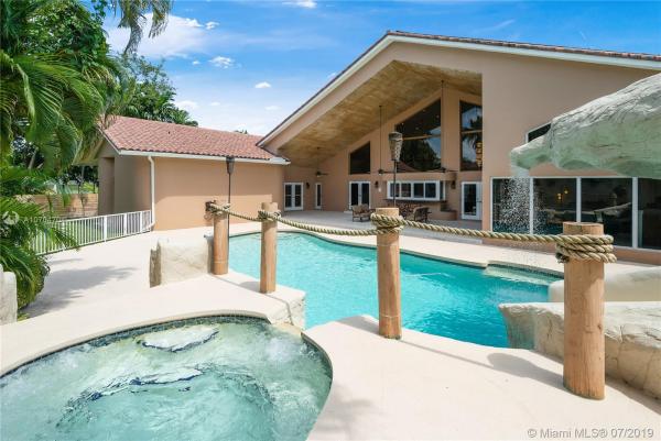 Galloway Glen, 9521 SW 102nd St, Kendall, Florida 33176, image 2