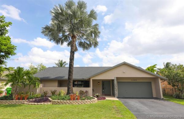 Windward Isle, 11910 NW 42nd St, Sunrise, Florida 33323, image 2