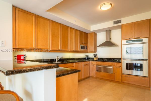 Hamptons South, Aventura, Florida 33180, image 2