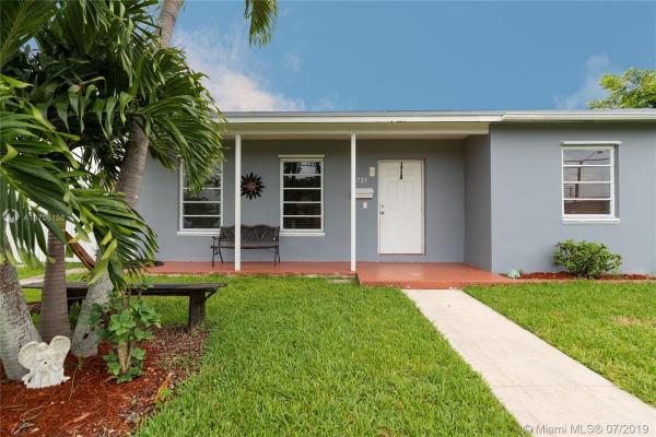 Westwood Lakes Residential, 10721 SW 48th Ter, Westwood Lakes, Florida 33165, image 2