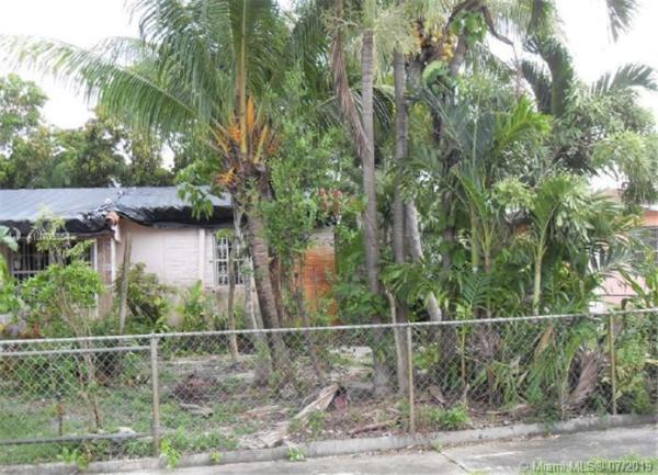 Opa-Locka Residential, 321 Aladdin St, Opa-Locka, Florida 33054, image 2