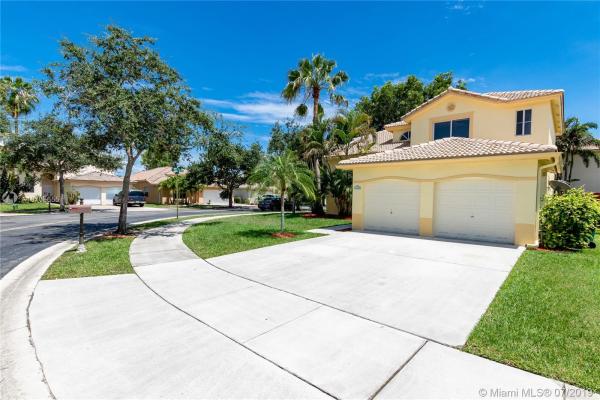 Royal Palm, 14262 N Royal Cove Cir, Davie, Florida 33325, image 2