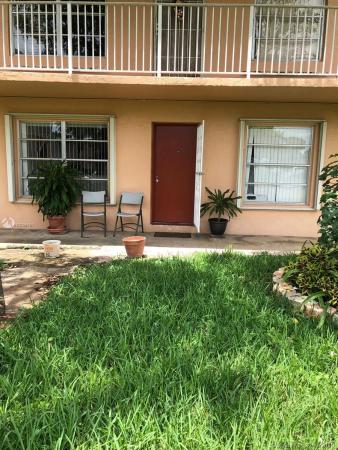 Royale Green, 12801 SW 43rd Dr #106, Kendale Lakes, Florida 33175, image 2