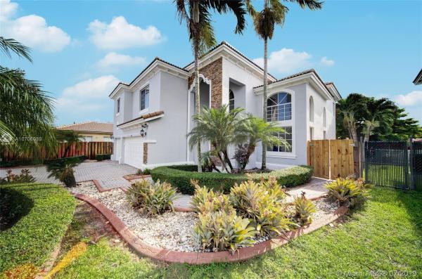 1610 SW 154th Path, Unincorporated Dade County, Florida 33185, image 2