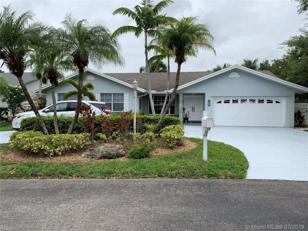 Live Oaks, 14642 SW 141st Ct, Country Walk, Florida 33186, image 2