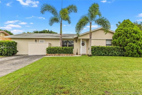 Saddlebrook, 9189 Affirmed Ln, Boca Raton, Florida 33496, image 1