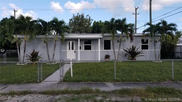 Westwood Lakes Residential, 4031 SW 112th Ct, Westwood Lakes, Florida 33165, image 2