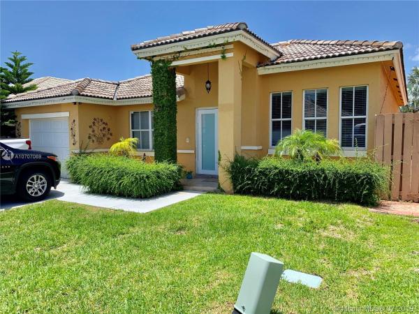 Poinciana At Sunset Lakes, 8218 SW 163rd Pl, Kendall, Florida 33193, image 2