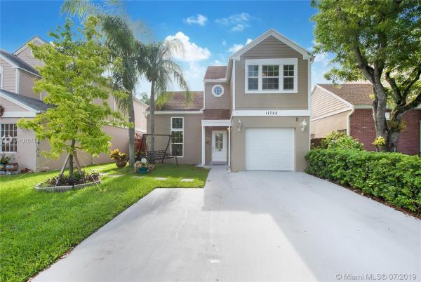 Towngate South, 11725 SW 117th Ct, Kendall, Florida 33186, image 2