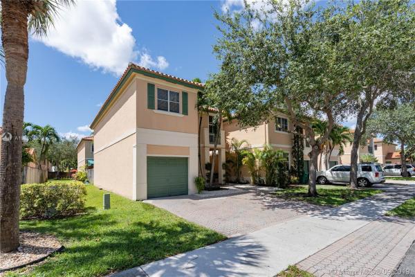 14428 NW 83rd Pl, Miami Lakes, Florida 33016, image 2