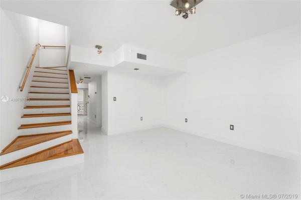 Villas At South Beach, 635 Euclid Ave #223, Miami Beach, Florida 33139, image 2