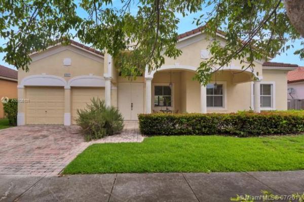 Kendalland, 16607 SW 81st Ter, Kendall, Florida 33193, image 2