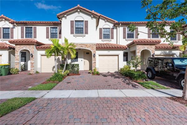 Chateau At The Vineyards, 284 SE 37th Ter, Homestead, Florida 33033, image 2