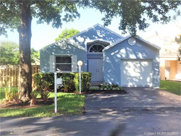 Catalina West, 22320 SW 101st Ave Rd, Cutler Bay, Florida 33190, image 2