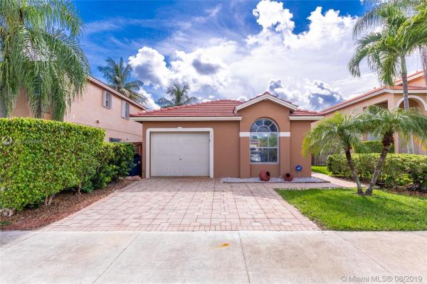 Victoria Parc, 14471 SW 156th Ave, Country Walk, Florida 33196, image 2