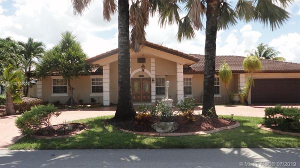 Country Club Of Miami Estates, 18830 W Oakmont Dr, Country Club, Florida 33015, image 2