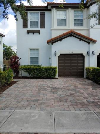 Villas At Portofino East, 968 NE 29th Ter, Homestead, Florida 33033, image 2